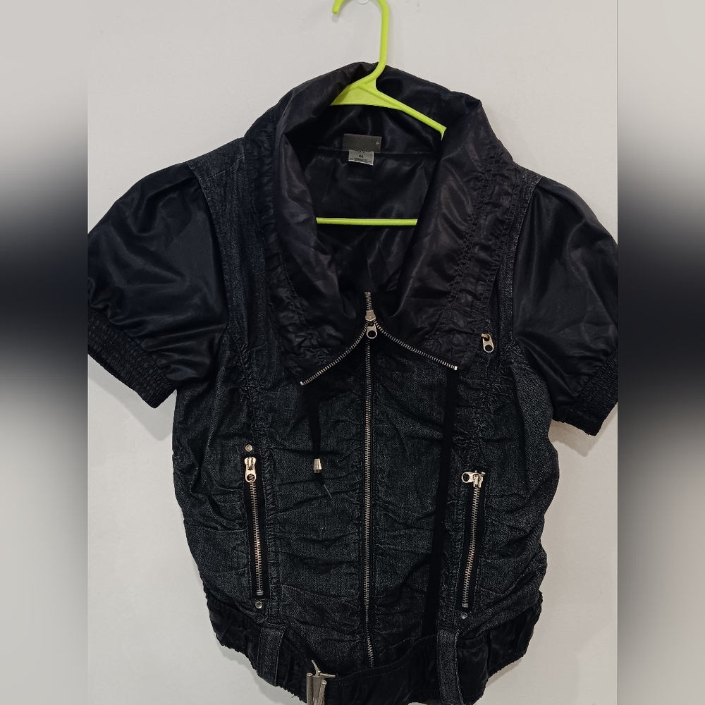 Dots dark jean jacket with belt